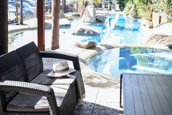 Pool 114 of 301