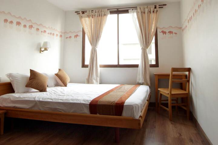 Room 8 of 19