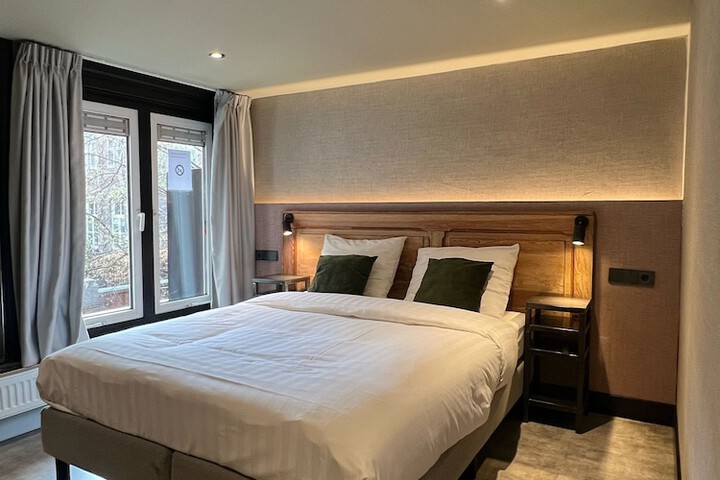 Room 5 of 22