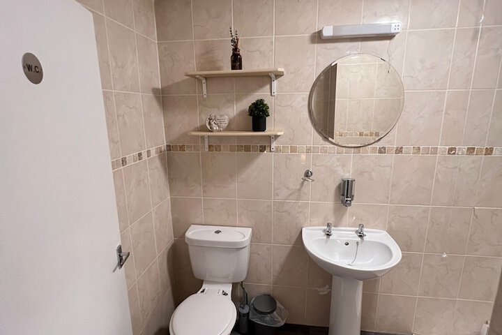 Room 82 of 112