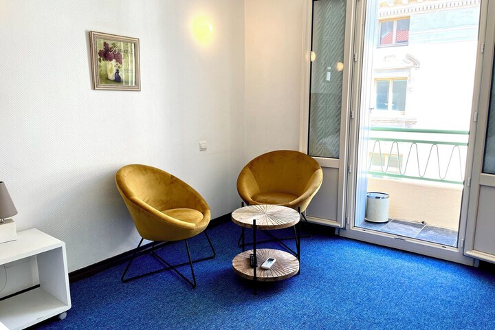 Room 22 of 80
