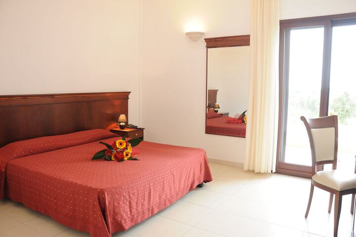 Room 5 of 31