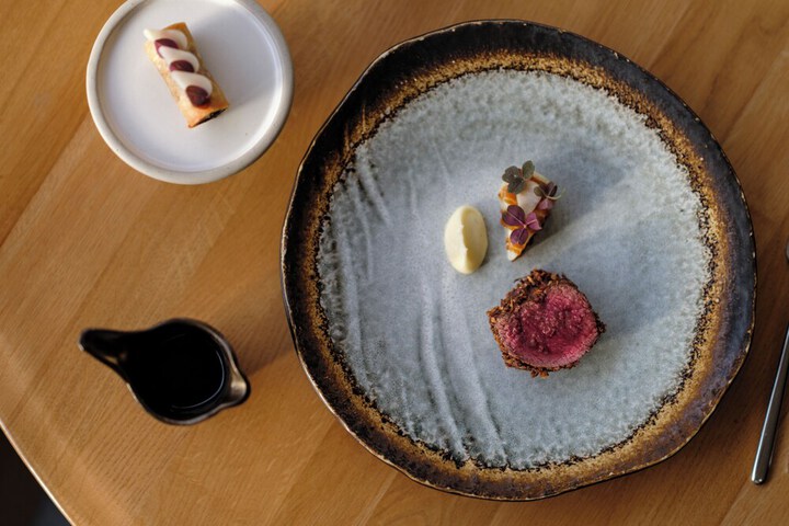 Dining 17 of 21