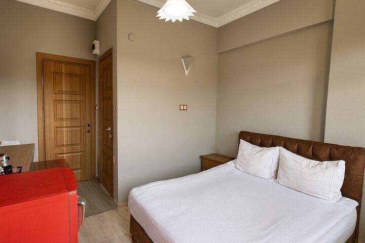 Room 21 of 91