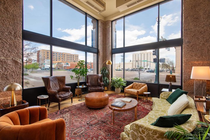 Guest Lobby