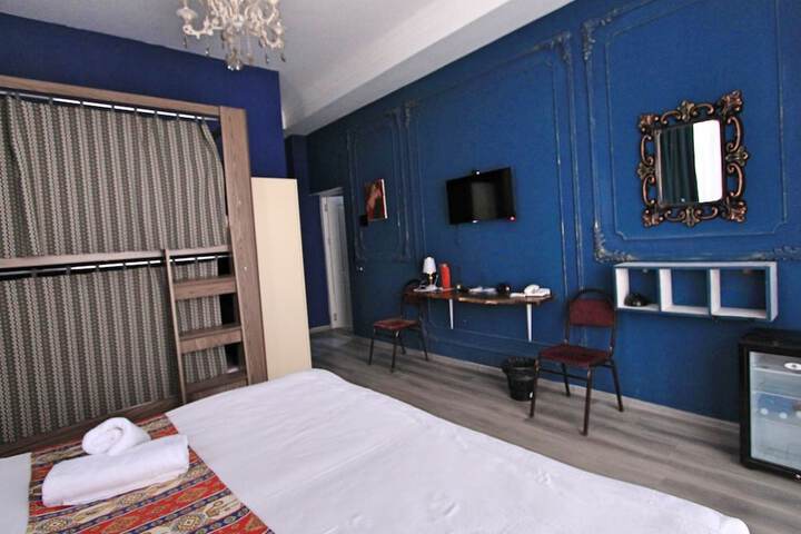 Room 36 of 66
