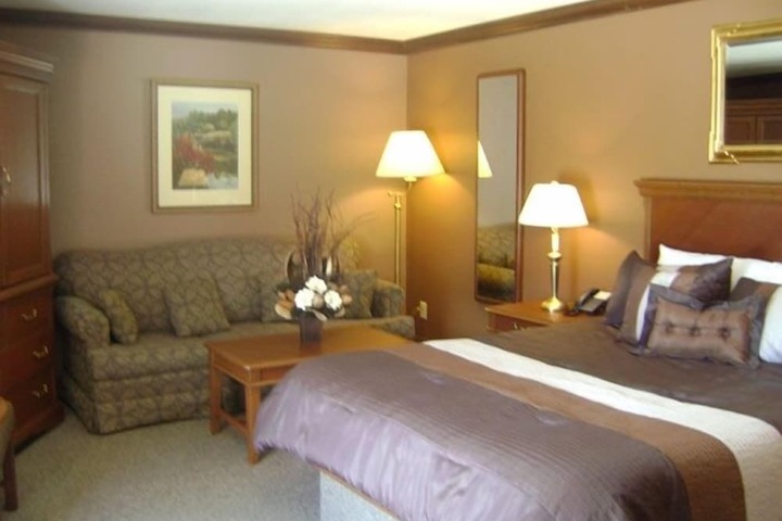 Room 6 of 27