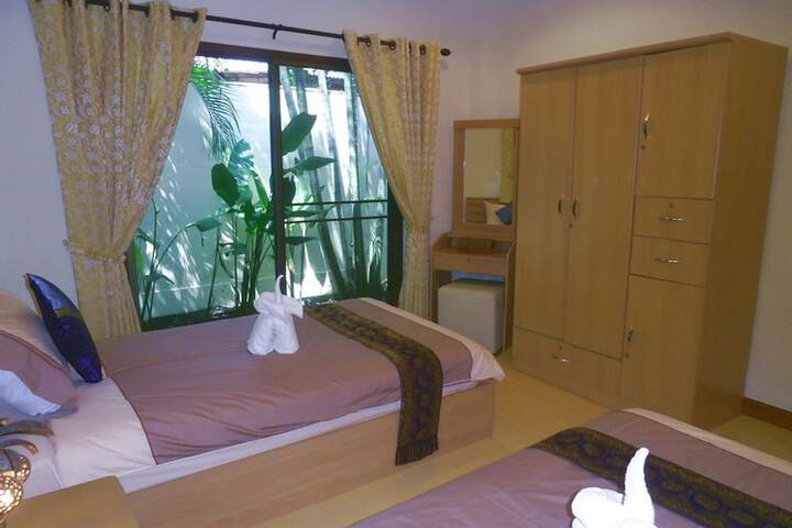 Room 9 of 91