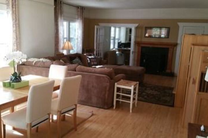 Room 9 of 15
