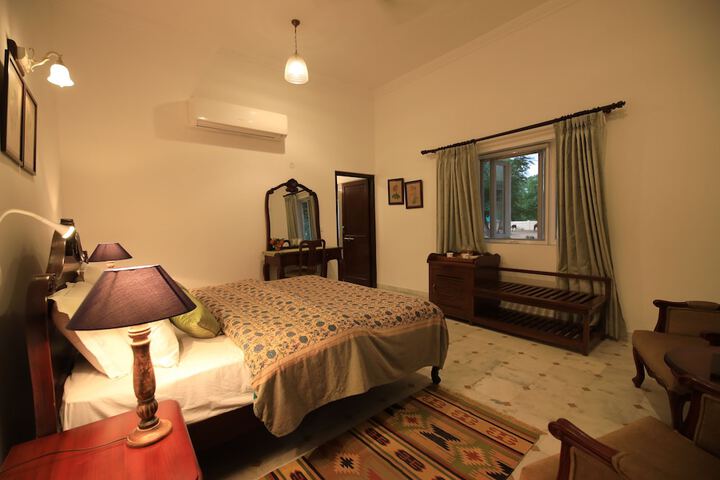 Room 13 of 60