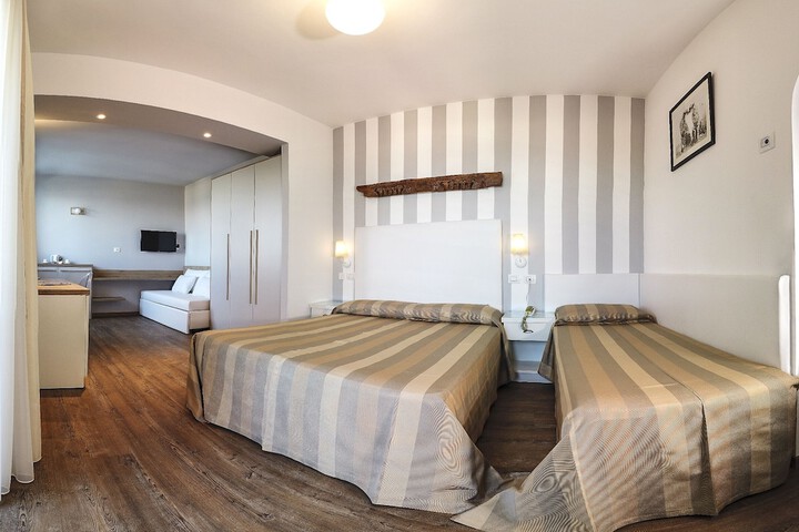 Room 19 of 78