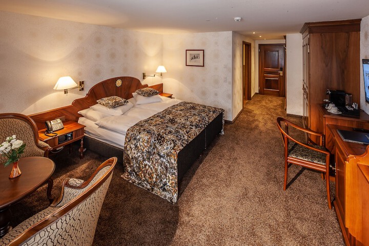 Room 3 of 46