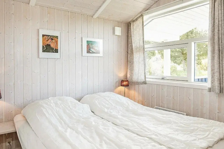 Room 3 of 13