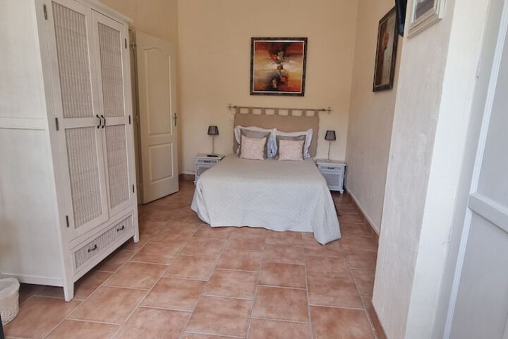 Room 14 of 70
