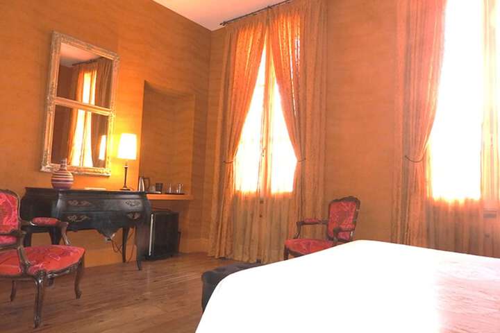 Room 11 of 139