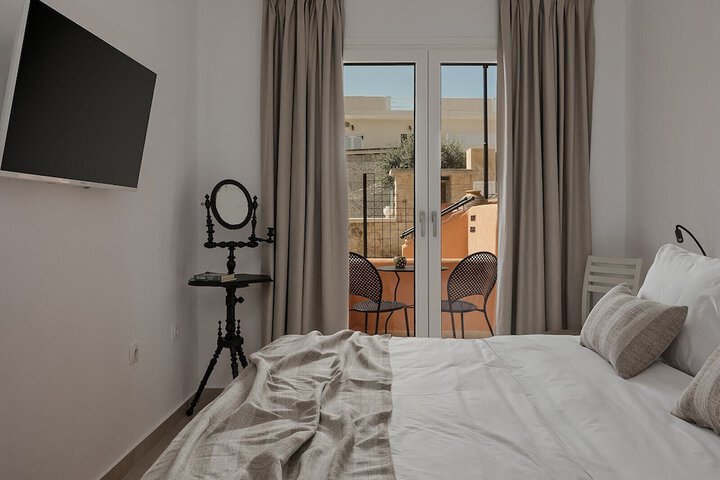 Room 53 of 92