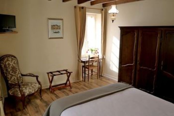 Room 13 of 44