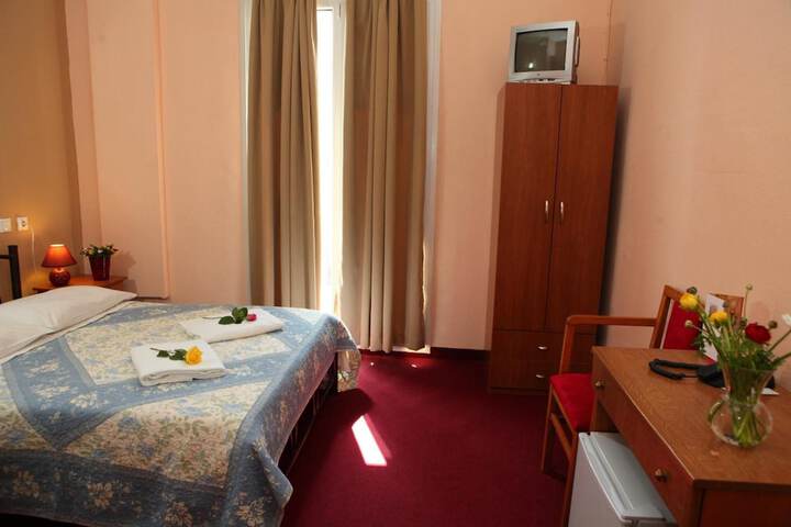 Room 16 of 54