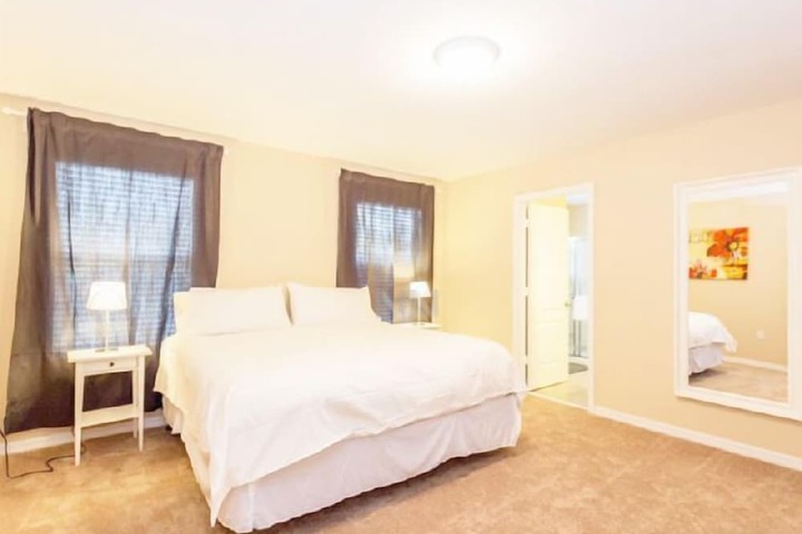 Room 4 of 19