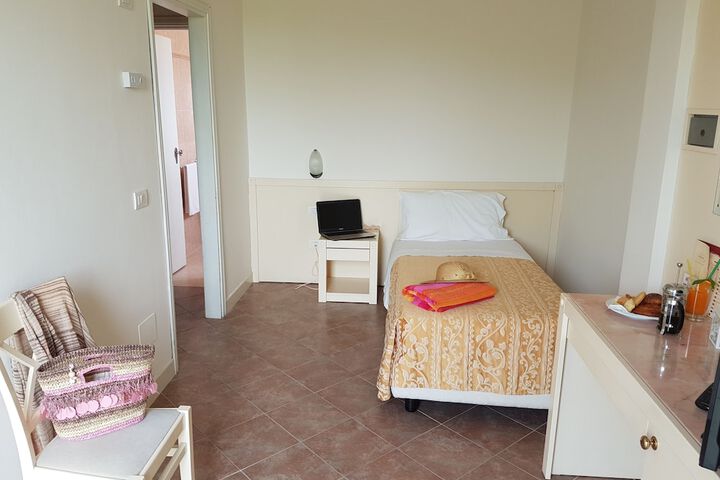 Room 9 of 56