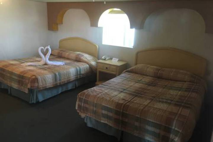 Room 2 of 5