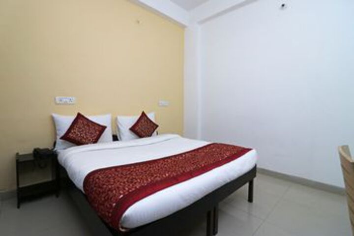 Room 11 of 22
