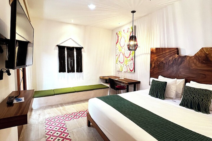 Room 14 of 111