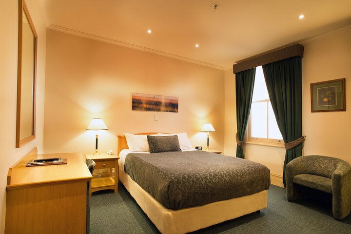 Room 22 of 49