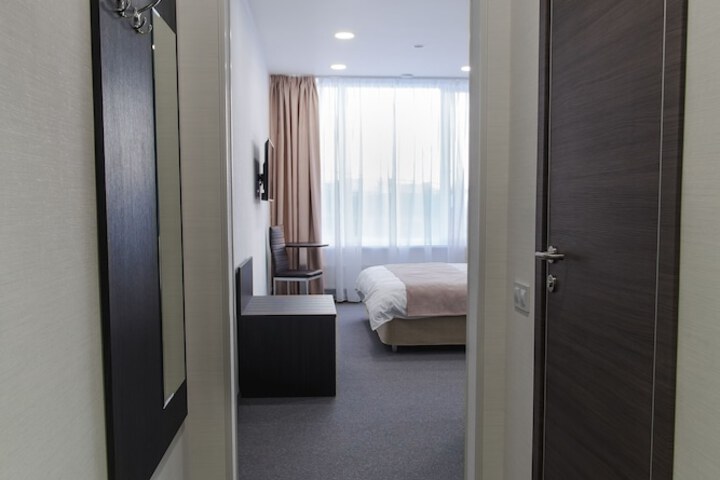 Room 9 of 54