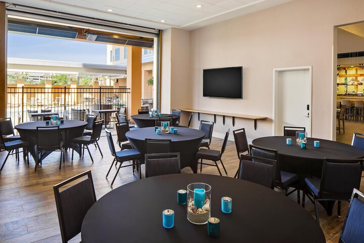 Meeting facility