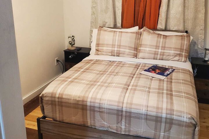 Room 50 of 71