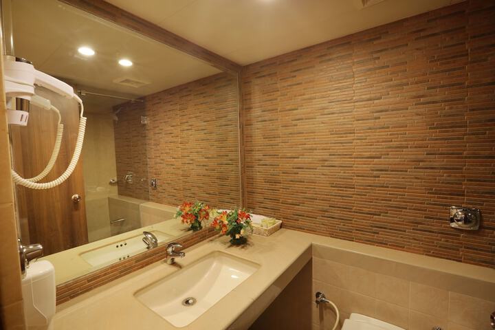 Room 15 of 41