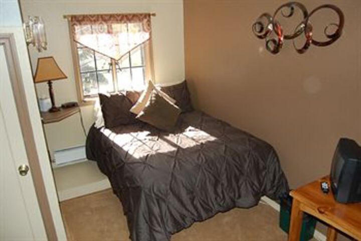 Room 33 of 63