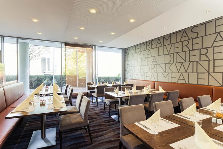 Dining Photos