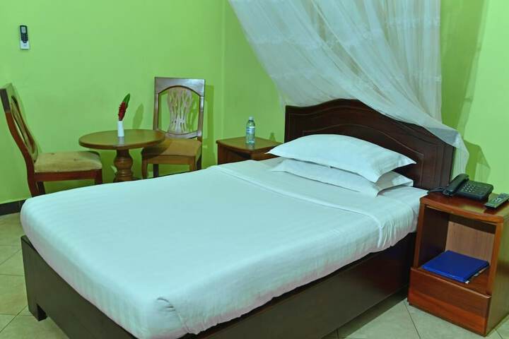 Room 4 of 47