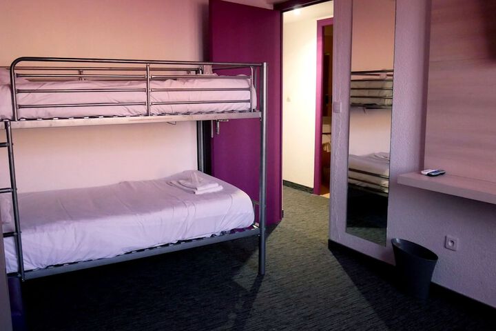 Room 14 of 35