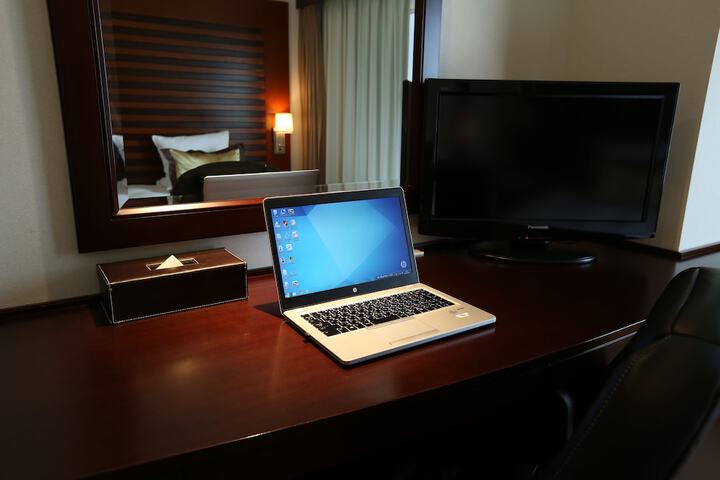 Room 4 of 152