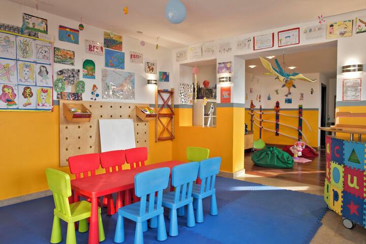 Childrens Activities 76 of 152