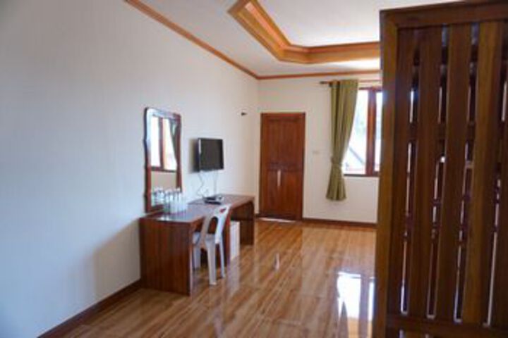 Room 30 of 39