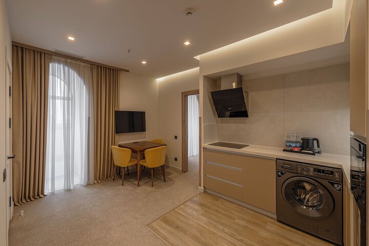Room 26 of 43