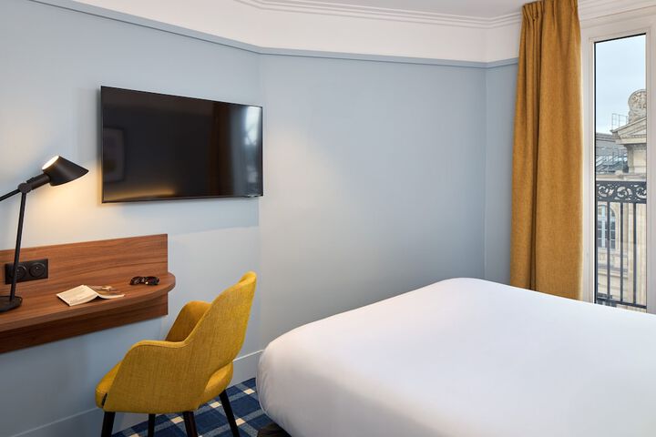 Room 4 of 36