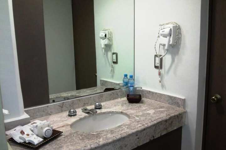 Clean Restrooms
