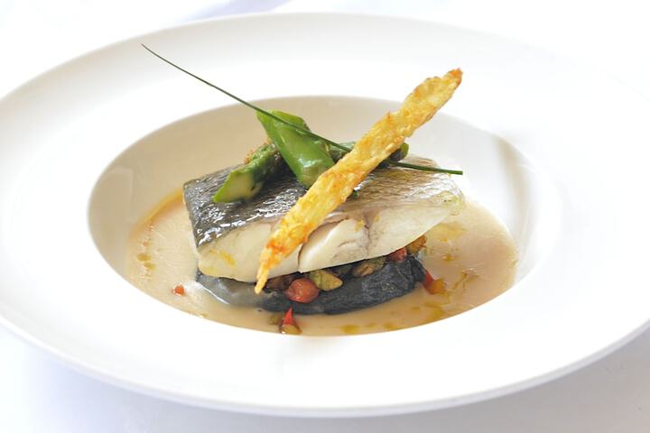 Dining 74 of 101