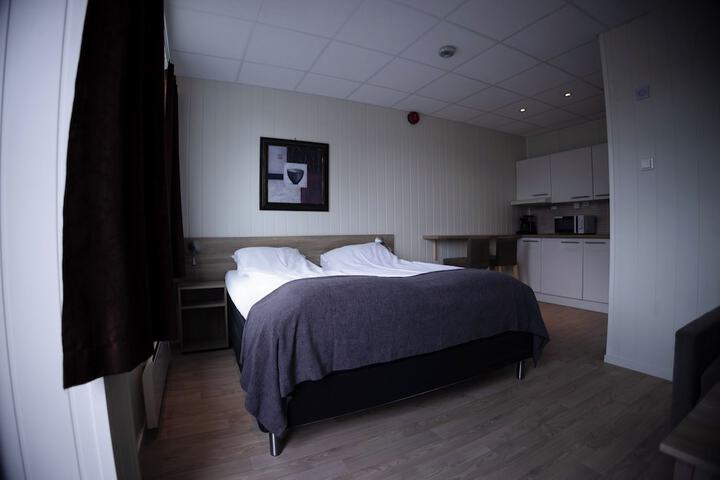 Room 15 of 32