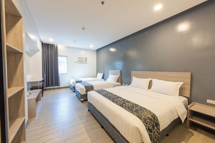 Room 18 of 30