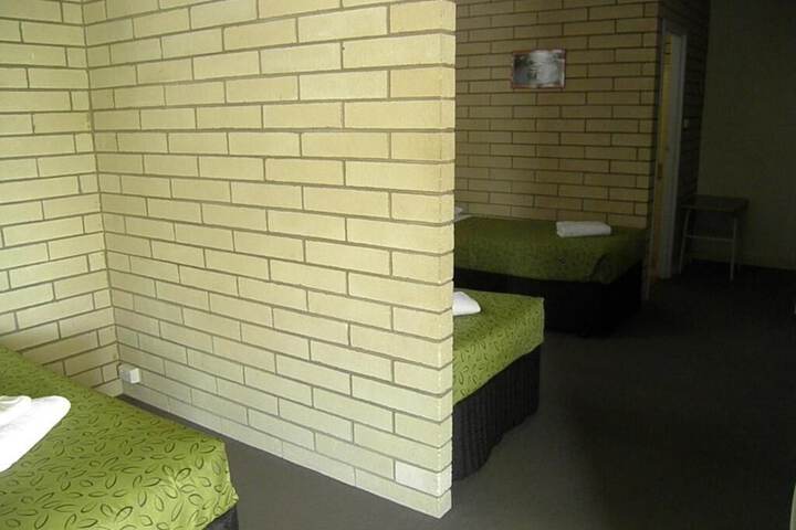 Room 40 of 53