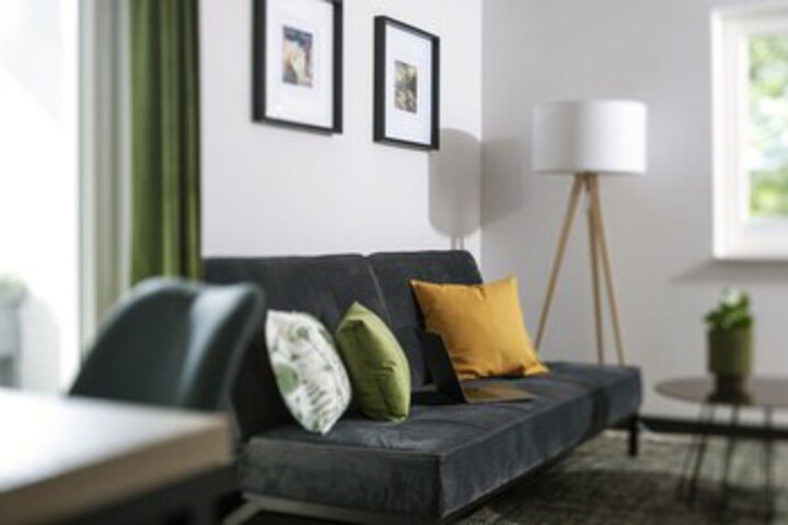 Room 32 of 53