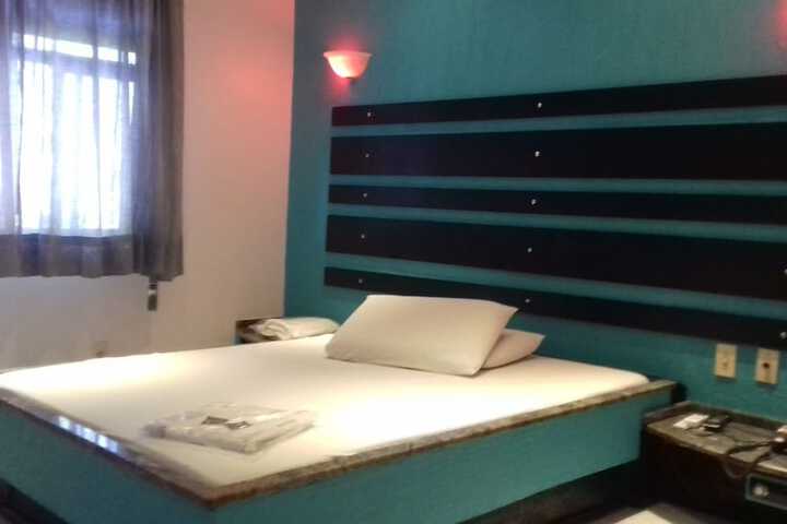 Room 30 of 112