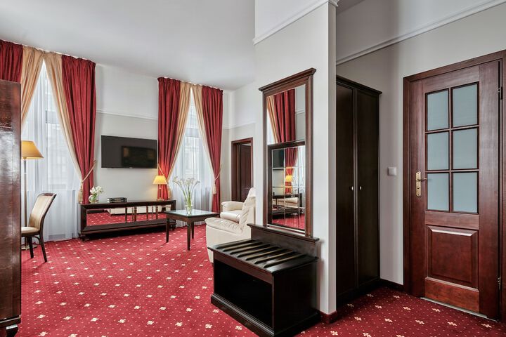 Room 30 of 70