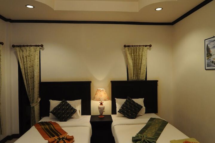 Room 3 of 30